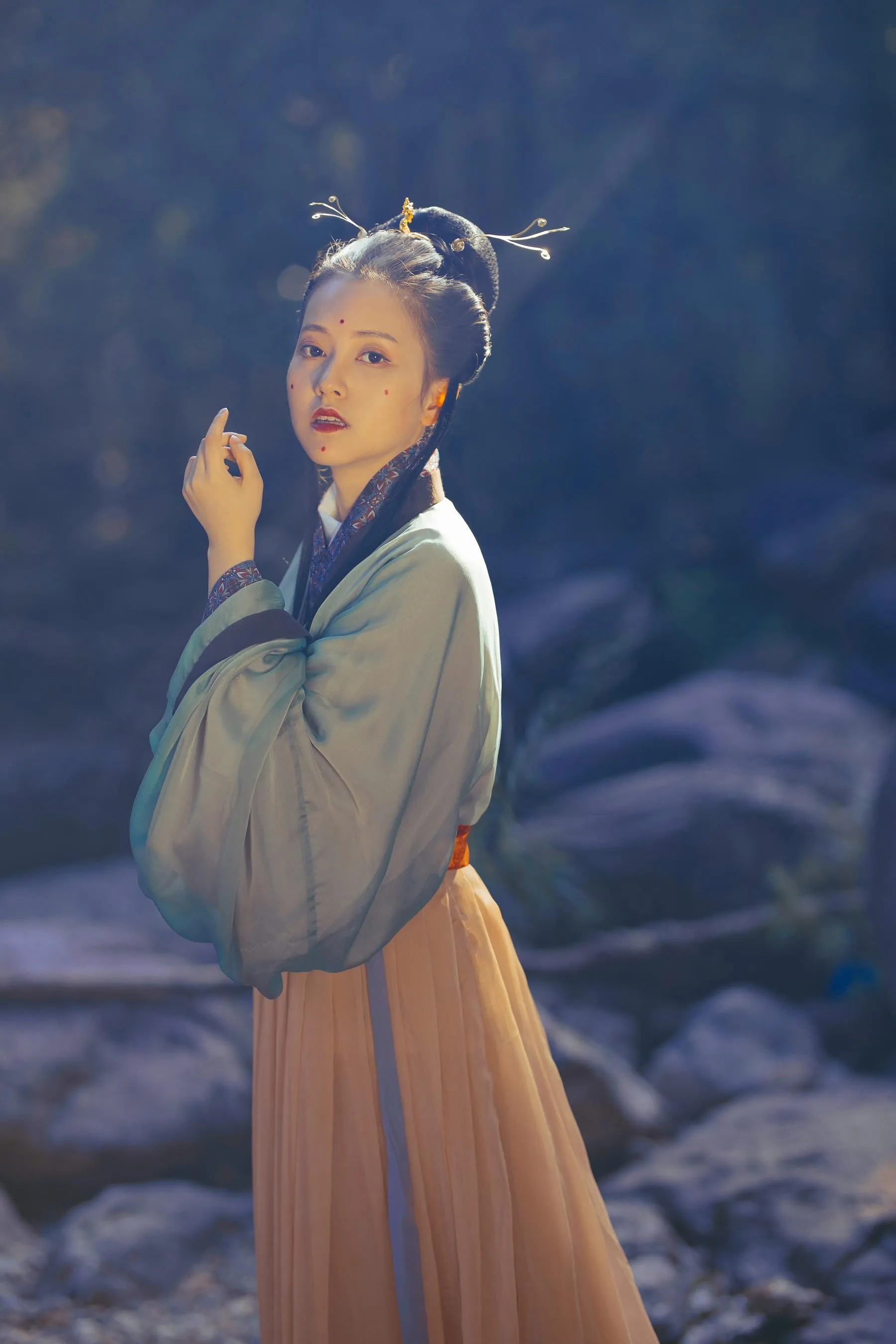 [YITUYU艺图语]2022.08.17 欲买桂花同载酒 一只玄酱 [26P]插图